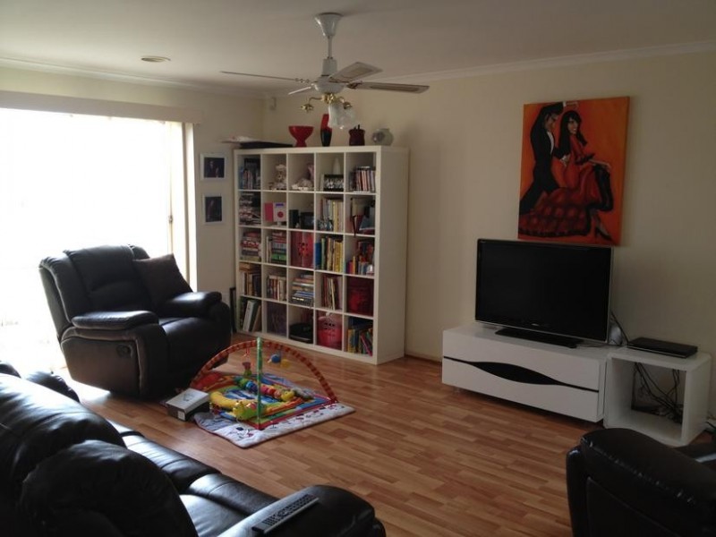 14 Charlotte Place, Cranbourne West VIC 3977