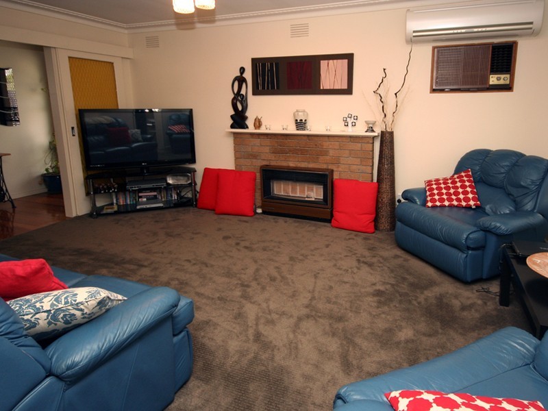 37 Cochrane Street, Cranbourne VIC 3977