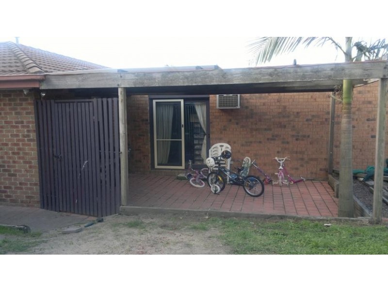 14 Maureen Close, Cranbourne West VIC 3977