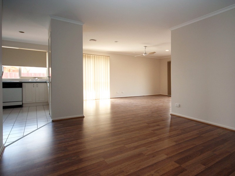 Cranbourne North VIC 3977