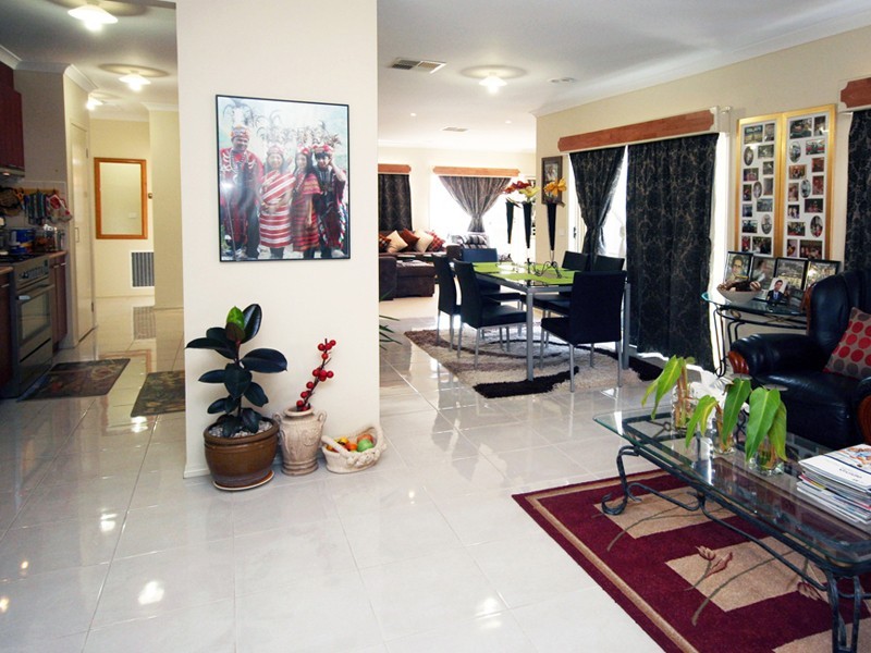 Cranbourne North VIC 3977