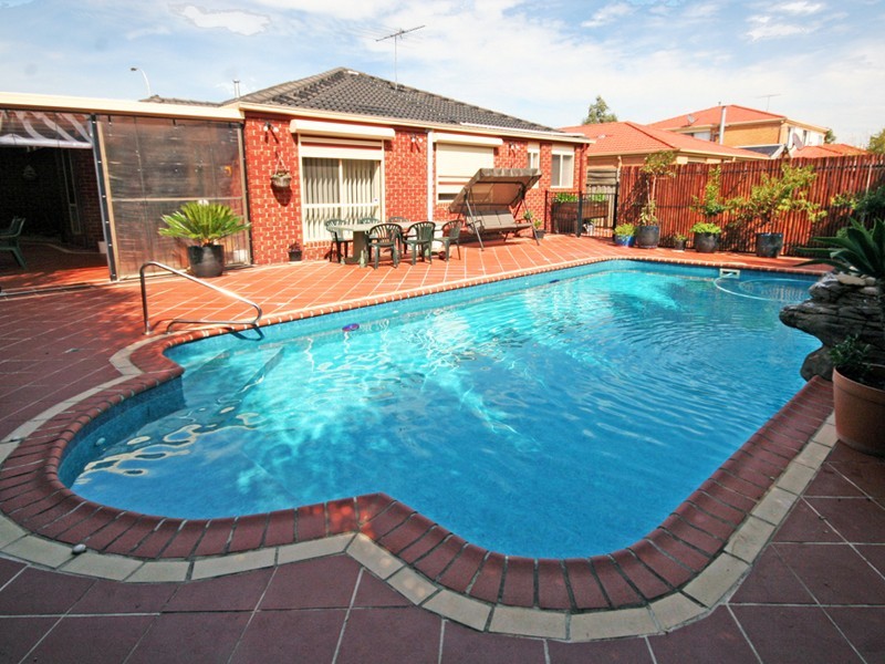 Cranbourne VIC 3977