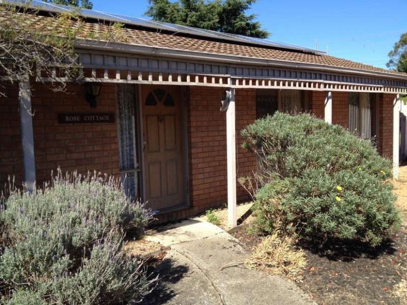 42 Toirram Crescent, Cranbourne VIC 3977