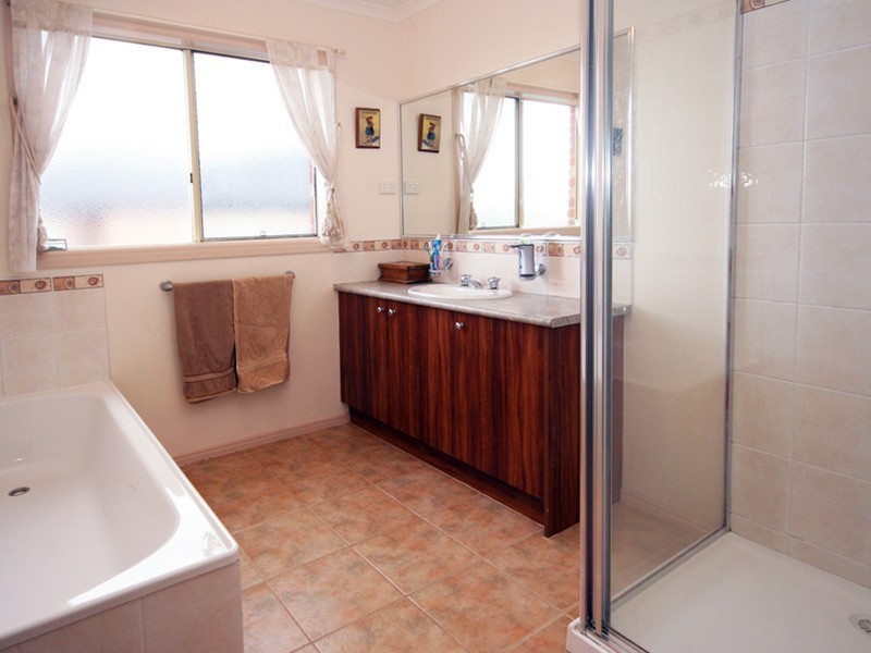 6 Avocet Close, Blind Bight VIC 3980