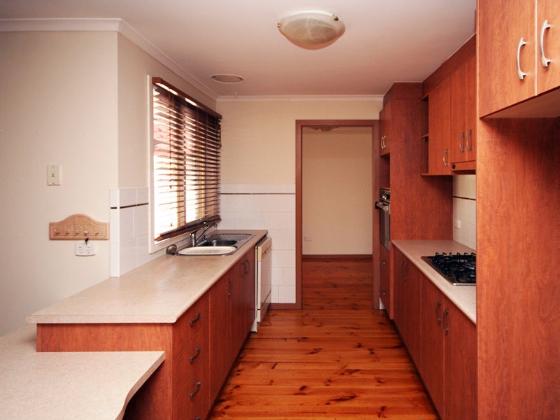 42 Wallace Road, Cranbourne VIC 3977