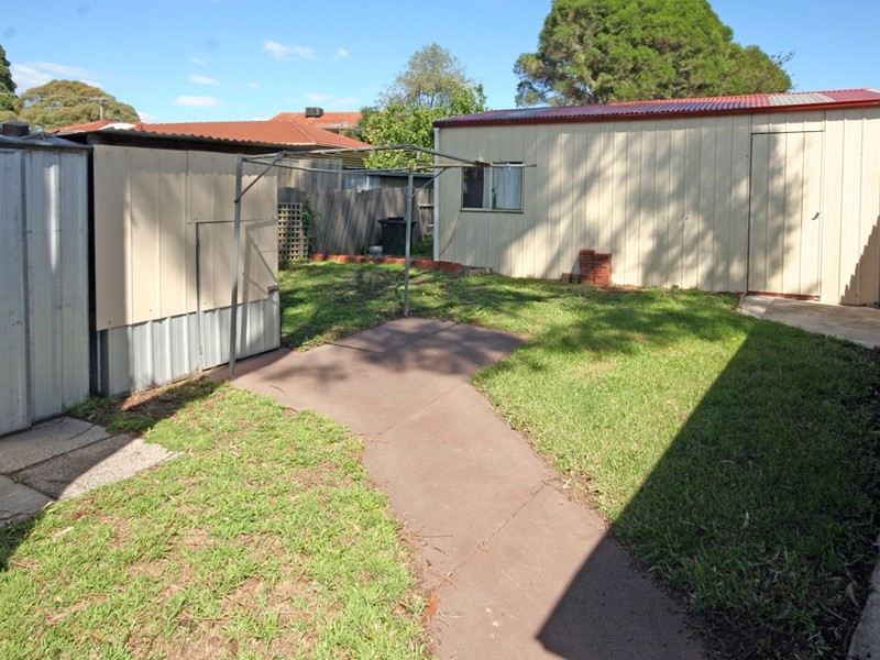 42 Wallace Road, Cranbourne VIC 3977