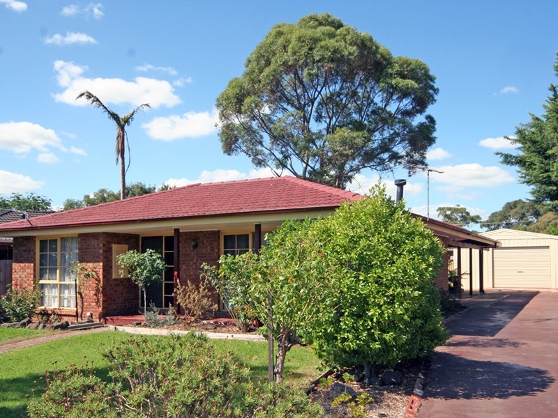 42 Wallace Road, Cranbourne VIC 3977