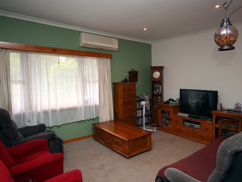 24 Huon Park Road, Cranbourne North VIC 3977