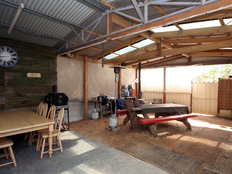 24 Huon Park Road, Cranbourne North VIC 3977