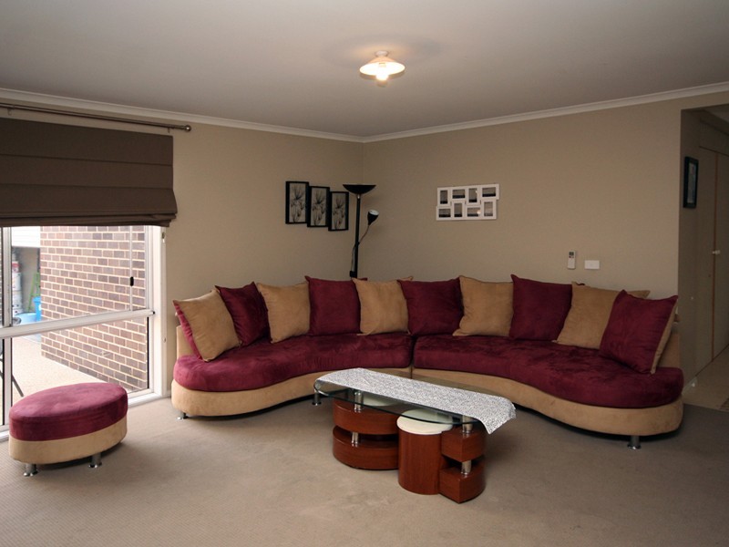 21 Bradford Drive, Cranbourne East VIC 3977