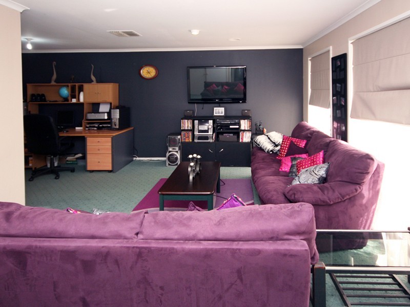 6 Kent Court, Cranbourne VIC 3977