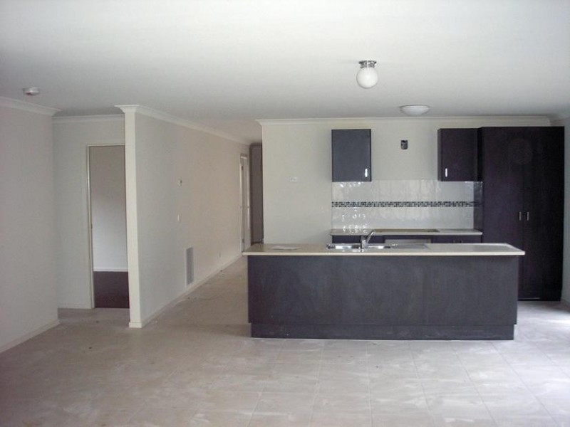 8 Gabitt Street, Clyde North VIC 3978