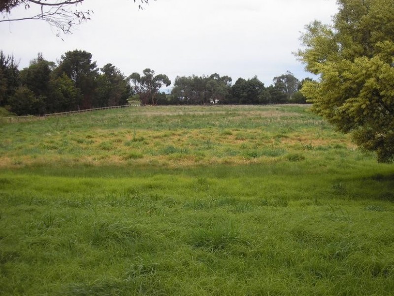 2260 South Gippsland Highway, Devon Meadows VIC 3977