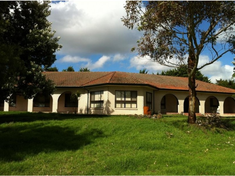 2260 South Gippsland Highway, Devon Meadows VIC 3977