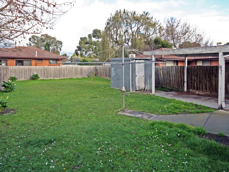 1&2/10 Alexander Street, Cranbourne VIC 3977