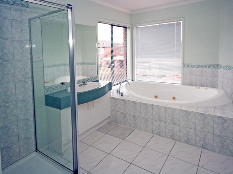 Cranbourne West VIC 3977