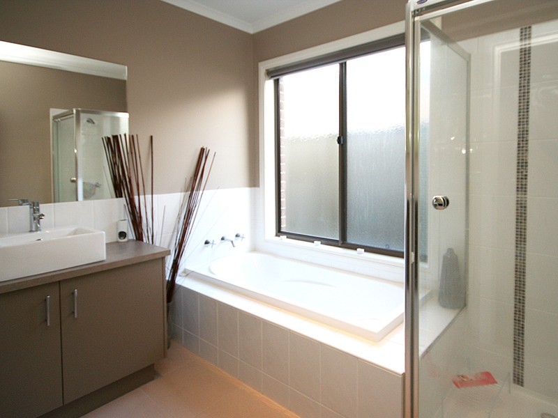 Cranbourne North VIC 3977