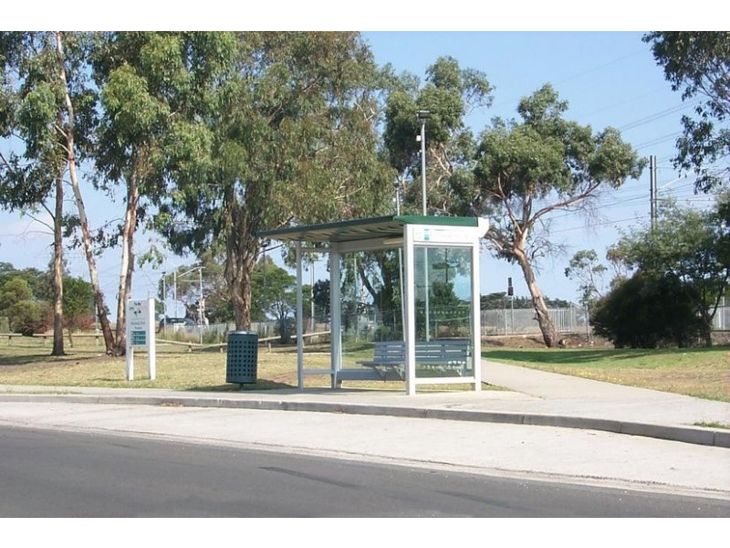43 Toirram Crescent, Cranbourne North VIC 3977