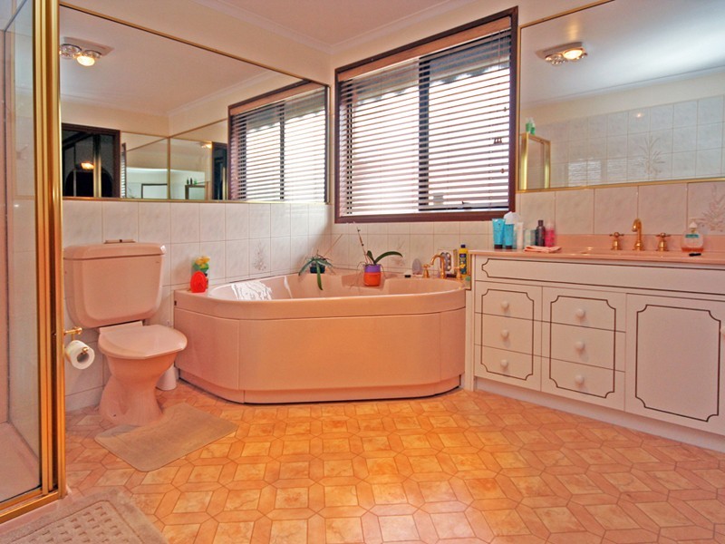 Cranbourne VIC 3977