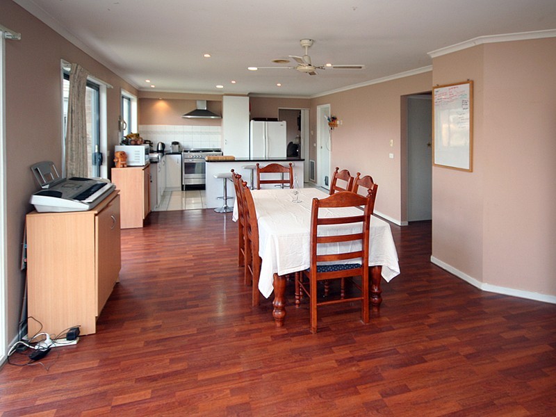 Cranbourne VIC 3977