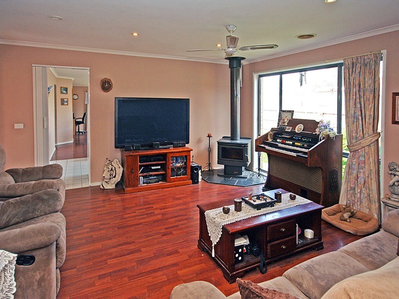 Cranbourne VIC 3977