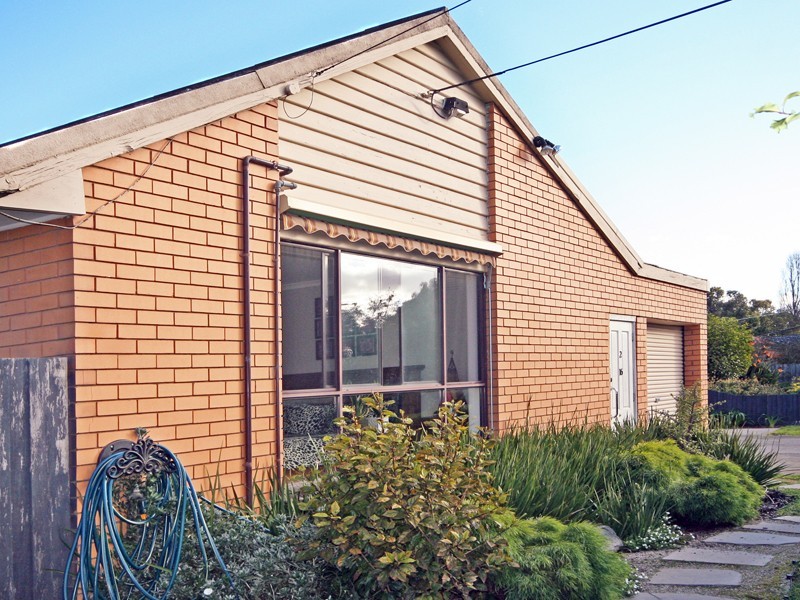 2/16 Lecky Street, Cranbourne VIC 3977