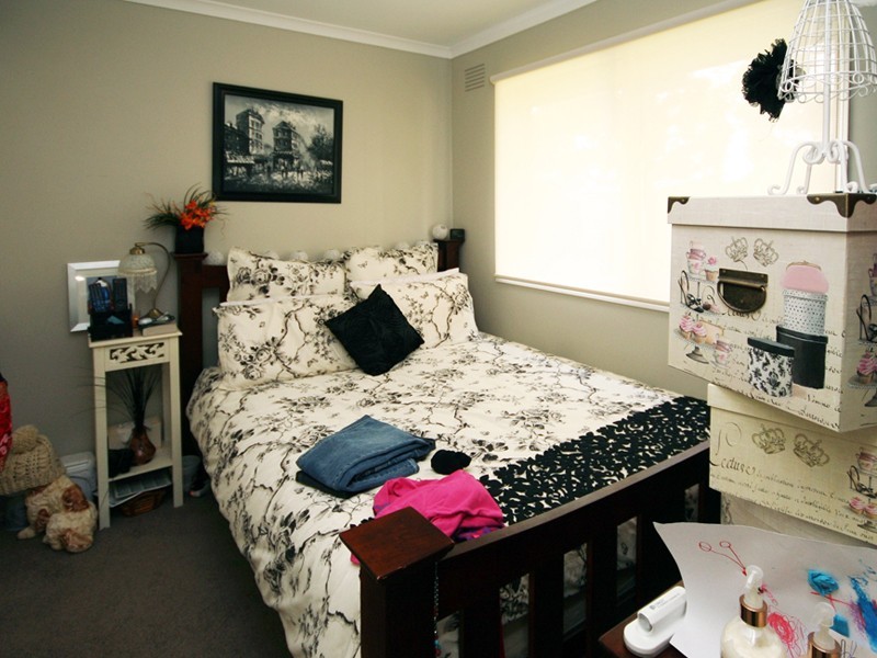 2/16 Lecky Street, Cranbourne VIC 3977