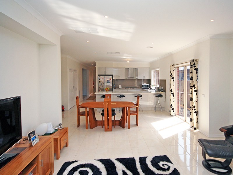 Cranbourne North VIC 3977