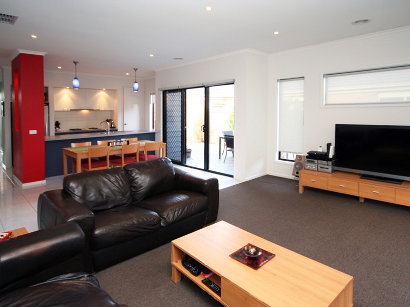 3 Archers Field Drive, Cranbourne East VIC 3977