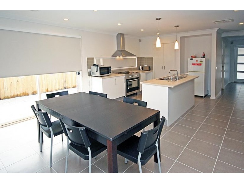 14 George Frederick Drive, Cranbourne West VIC 3977