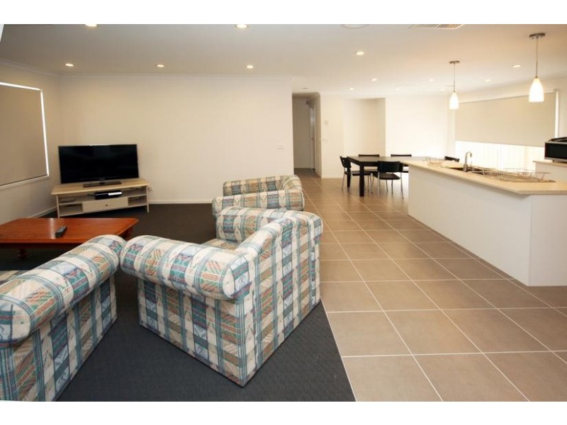 14 George Frederick Drive, Cranbourne West VIC 3977