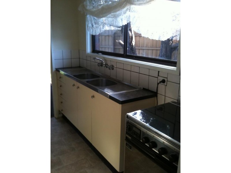 3 Strzelecki Court, Cranbourne North VIC 3977