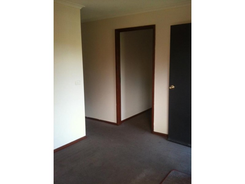 3 Strzelecki Court, Cranbourne North VIC 3977