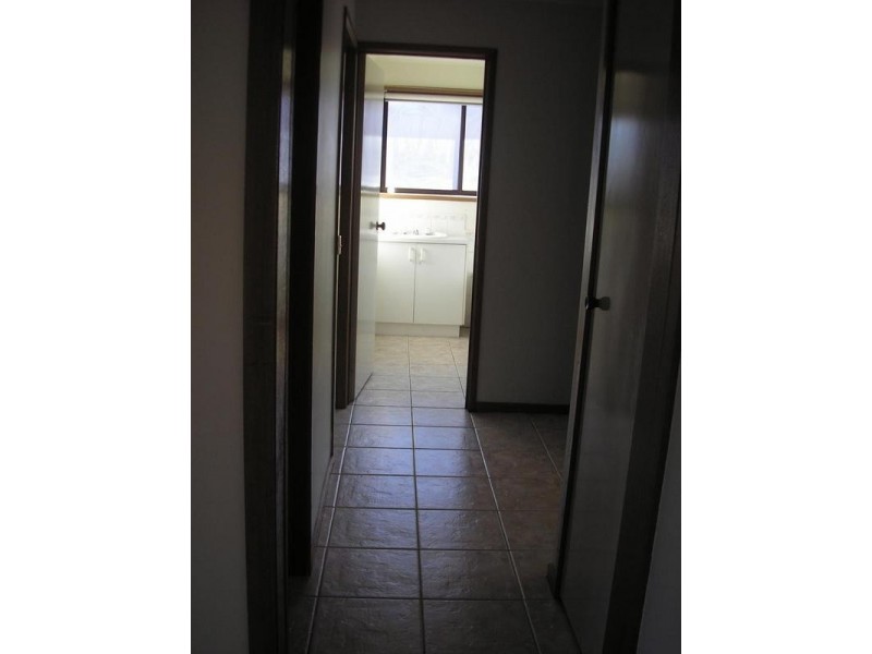 23 Megan Close, Cranbourne West VIC 3977