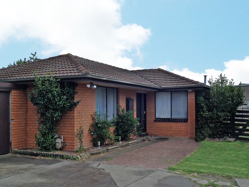 2/123 Clarendon Street, Cranbourne VIC 3977