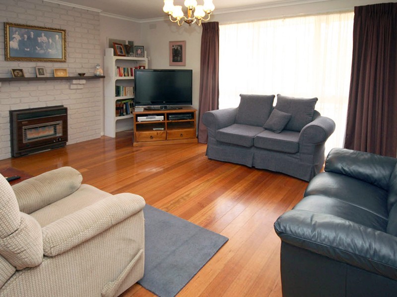 1 Spring Road, Junction Village VIC 3977