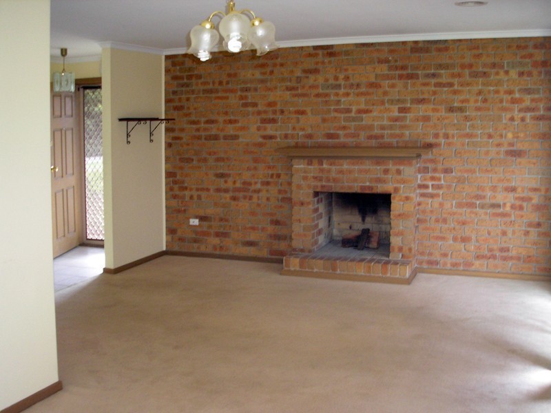 88 Courtenay Avenue, Cranbourne North VIC 3977
