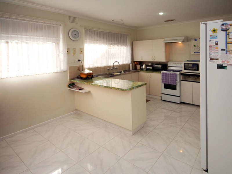 Cranbourne VIC 3977