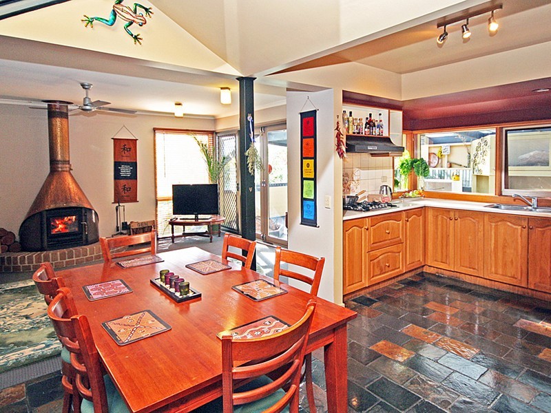 8 Penguin Close, Blind Bight VIC 3980