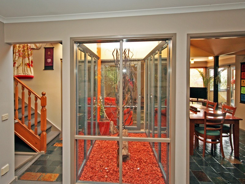 8 Penguin Close, Blind Bight VIC 3980