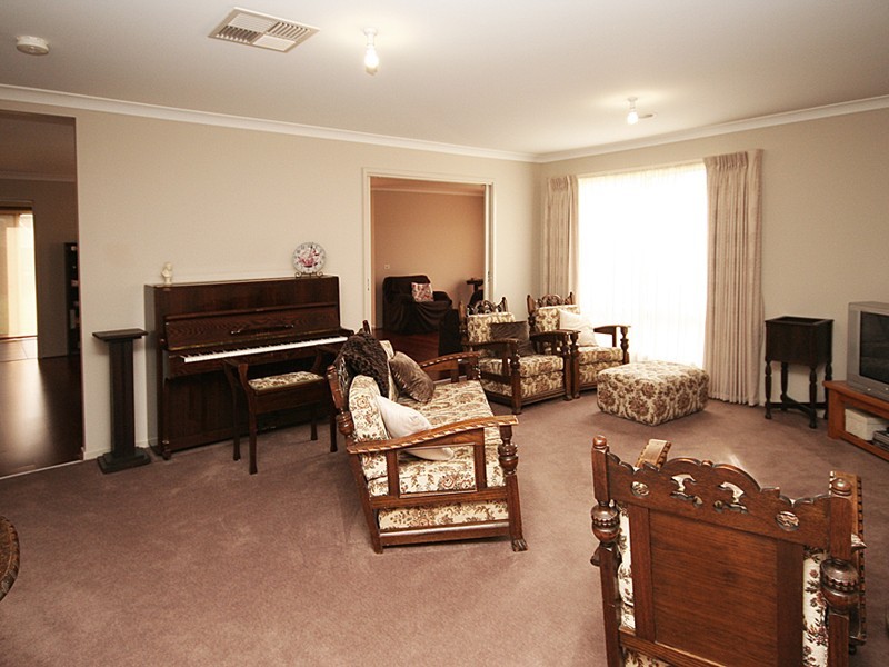 Cranbourne East VIC 3977