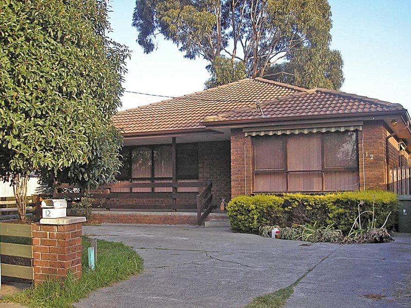 12 Roma Avenue, Cranbourne VIC 3977