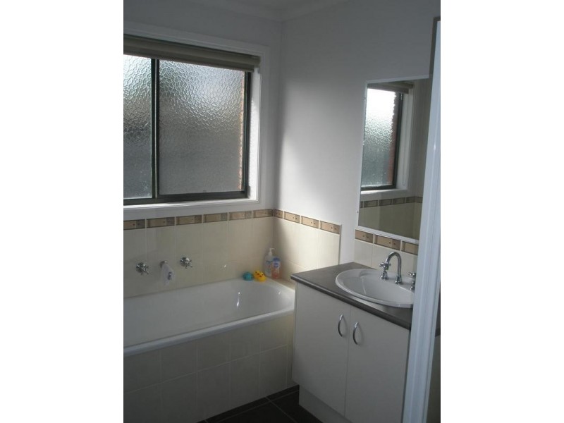 1 Providence Drive, Cranbourne VIC 3977