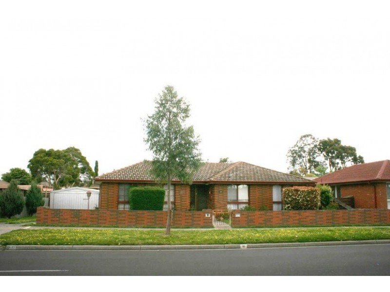 30 Duff Street, Cranbourne VIC 3977