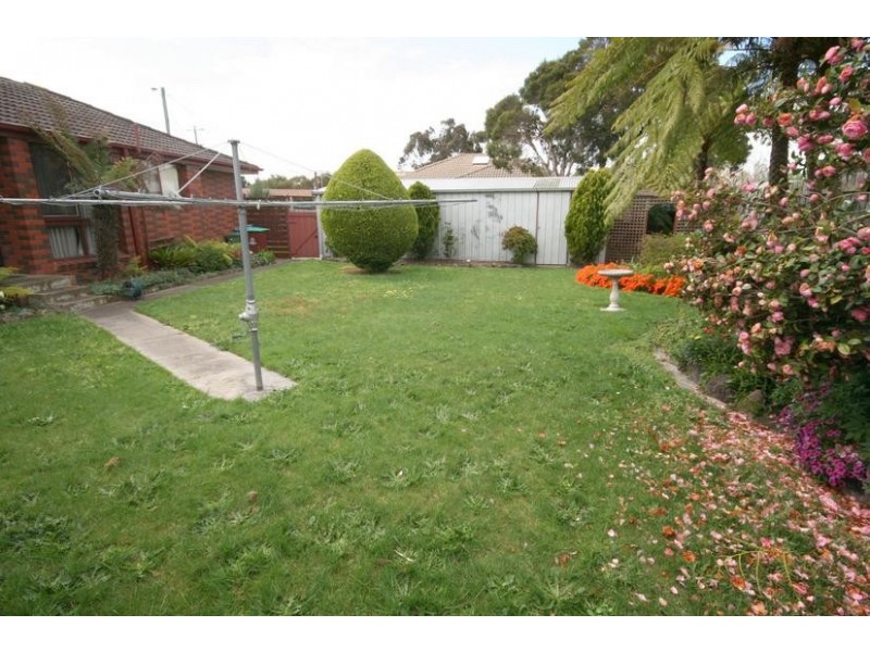 30 Duff Street, Cranbourne VIC 3977