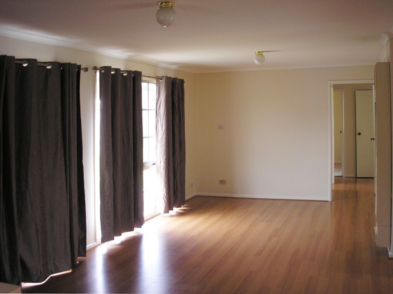 19 Hoysted Avenue, Cranbourne North VIC 3977