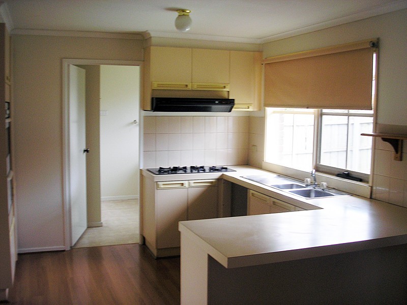 19 Hoysted Avenue, Cranbourne North VIC 3977