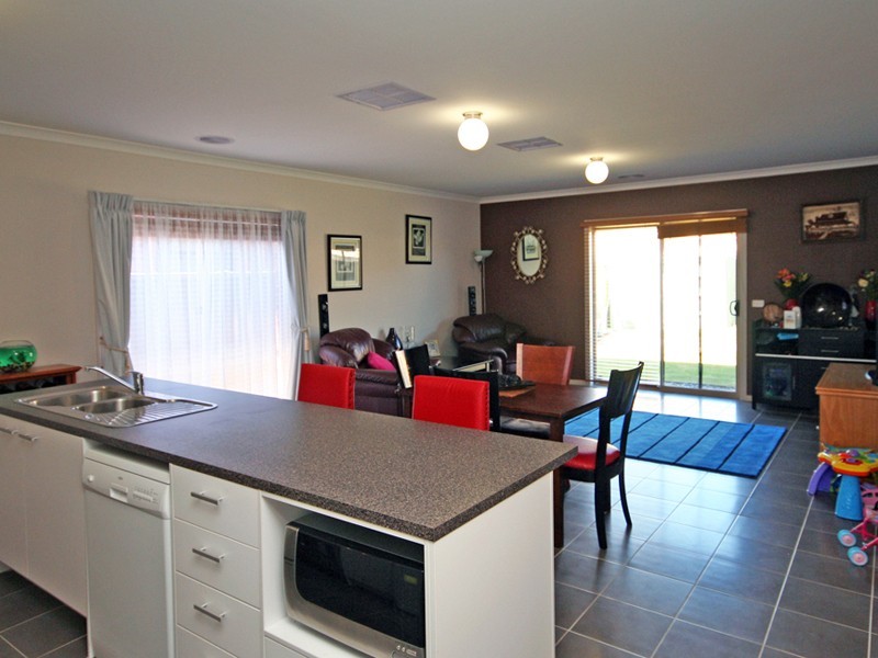 Cranbourne North VIC 3977