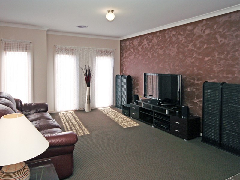 Cranbourne North VIC 3977