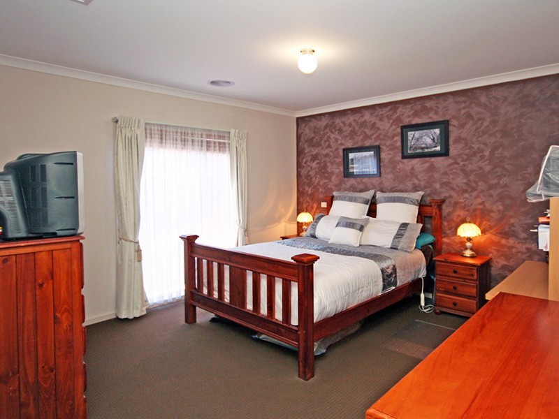 Cranbourne North VIC 3977